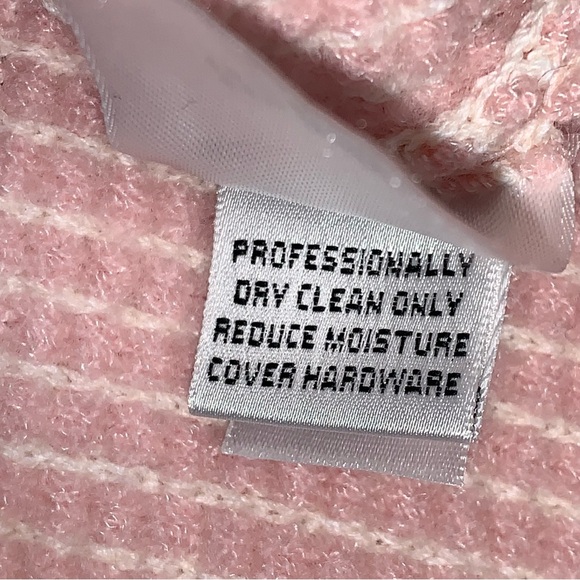 St John Sport Cropped Cardigan Sweater - Picture 10 of 11